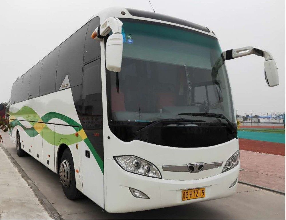 12m Tourist Bus 2010 Used Coach Bus with 55 Seats and Spacious Seating Arrangement