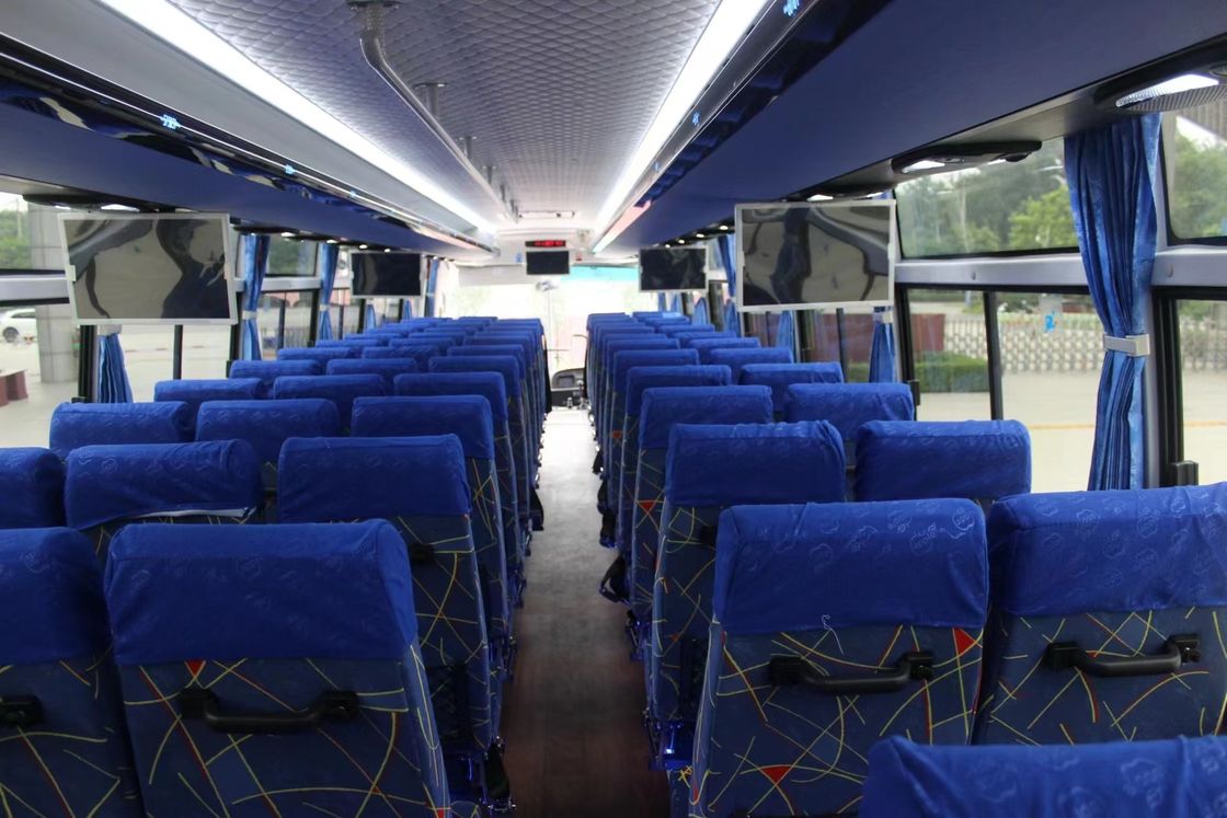 Vintage Diesel RHD Zhong Tong 75 Seats Passenger Coach Bus with Automatic Transmission