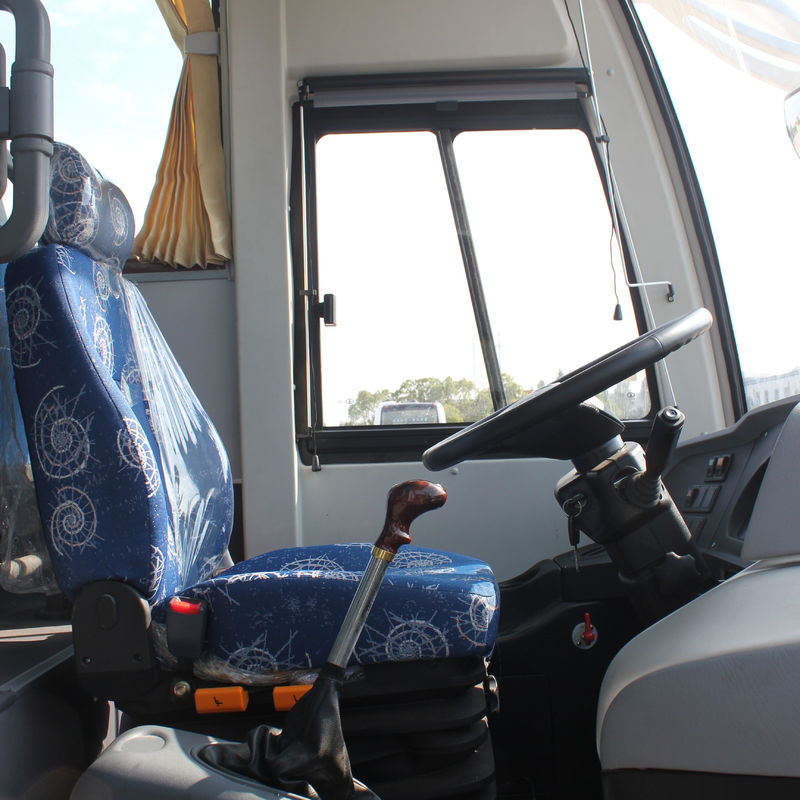 30 Seats Diesel 10m Used Bus Manual Euro 3 with FF/2WD Drive System in South Africa