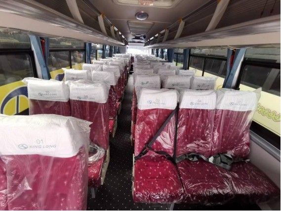 FAST Transmission Manual Coach Bus with Tubeless Tire 315/80R22.5 and Luxury Interior