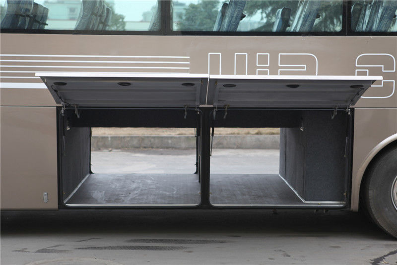 Diesel Seat Origin Type 49 1 1 Seats Used Dongfeng Luxury Coach with Engine Capacity 8L