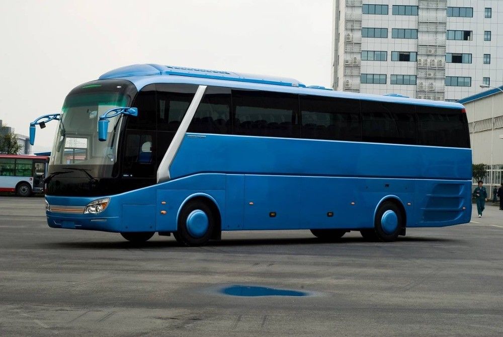 Power Steering 60 Seater 12m Cummins Engine Used Buses and Coaches in with Consumption