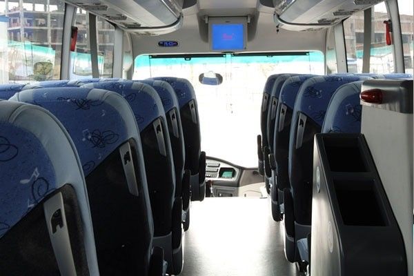 Power Steering 60 Seater 12m Cummins Engine Used Buses and Coaches in with Consumption