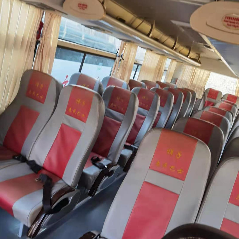 35 Seats Luxury Coach Bus with 2.7m3 Luggage Compartment Volume and 2430mm Overall Width