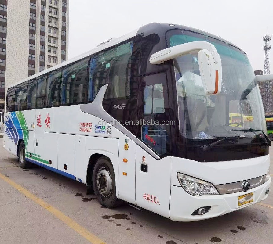 Big Space Luxurious Tourist Coach Bus with Euro 3 Emission Standard and 298/80R22.5 Tyre