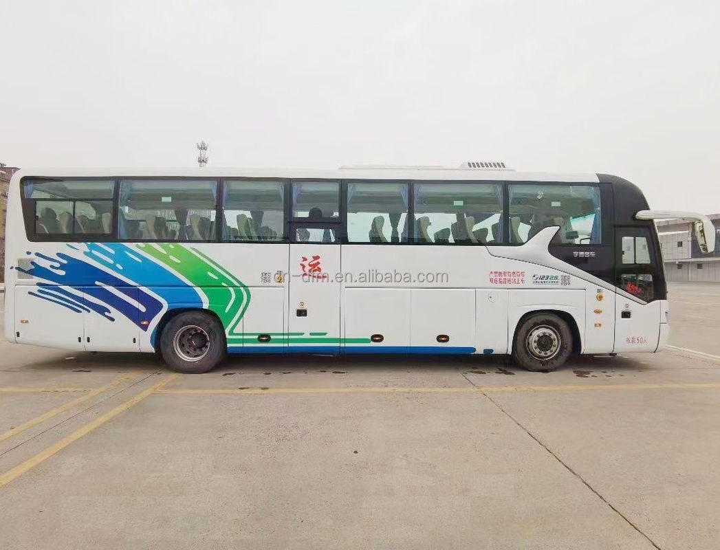 Big Space Luxurious Tourist Coach Bus with Euro 3 Emission Standard and 298/80R22.5 Tyre