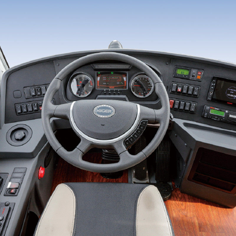 34 Seats Luxury Passenger Bus Used in Tourist City with Euro 3 Emission Standard