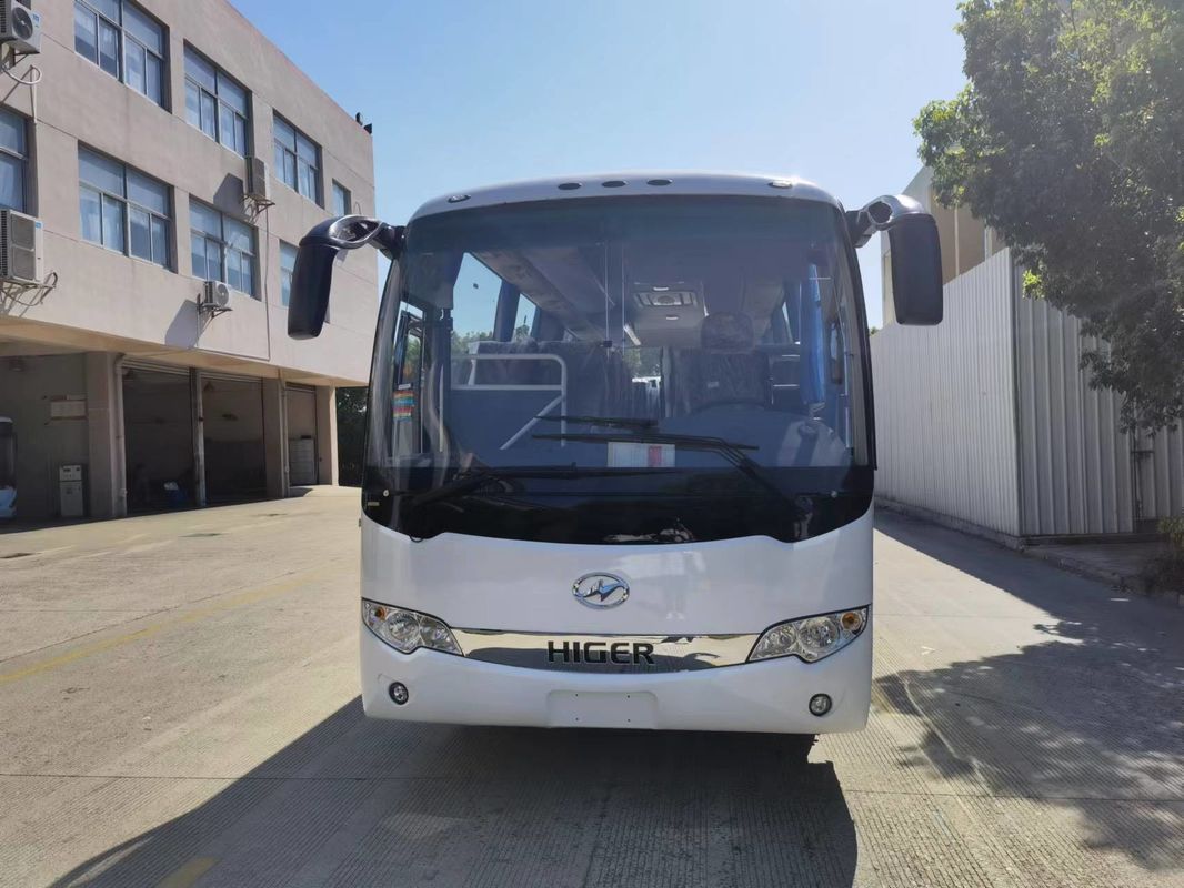 Customer's Requirement 2022 Manual Transmission Luxury Coach Bus with 32 Seats and Tables