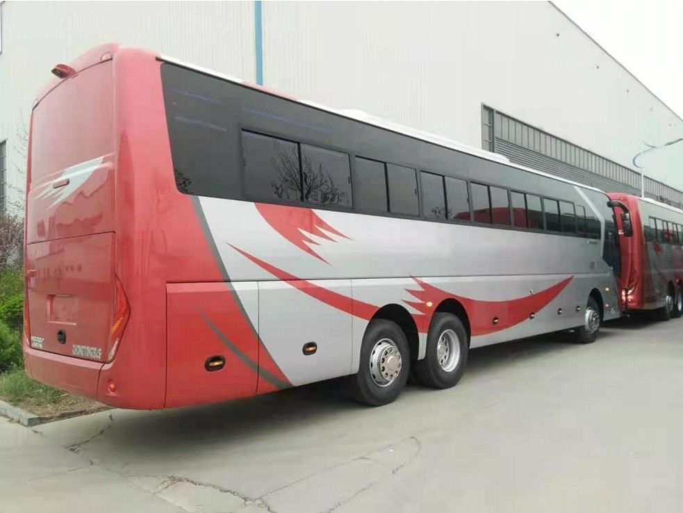 70 Seats Right Hand Driving Power Steering Luxury Coach Bus with 6125 Engine Capacity