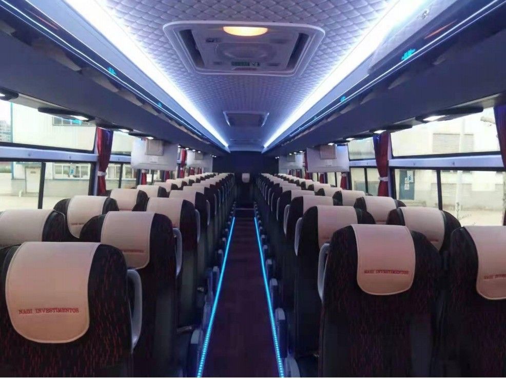 70 Seats Right Hand Driving Power Steering Luxury Coach Bus with 6125 Engine Capacity