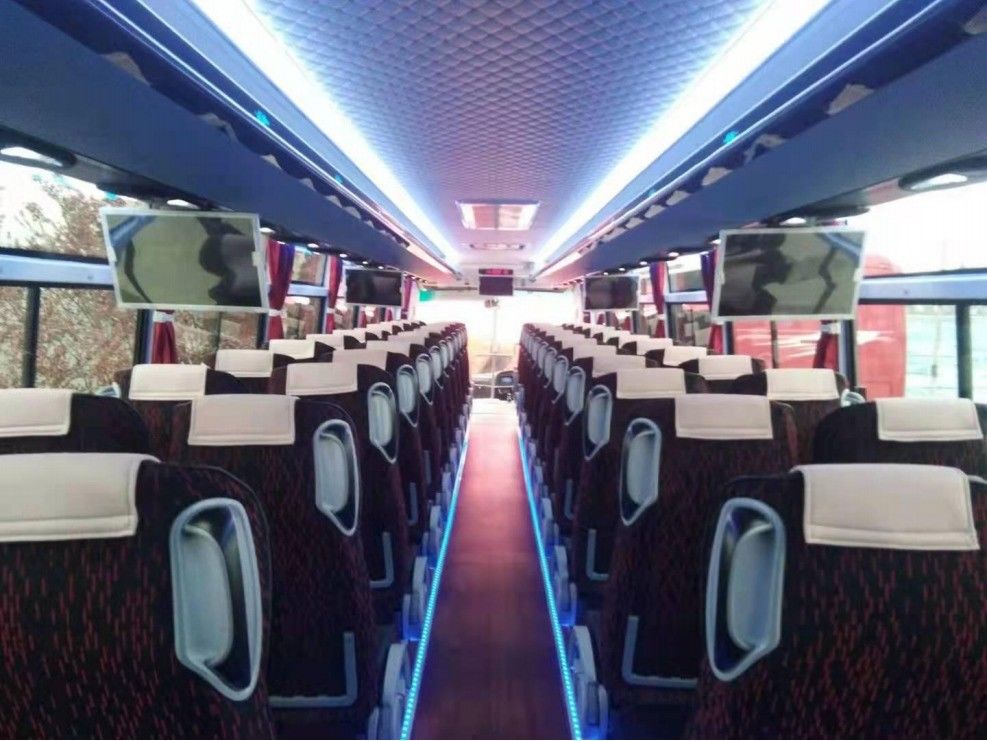 70 Seats Right Hand Driving Power Steering Luxury Coach Bus with 6125 Engine Capacity