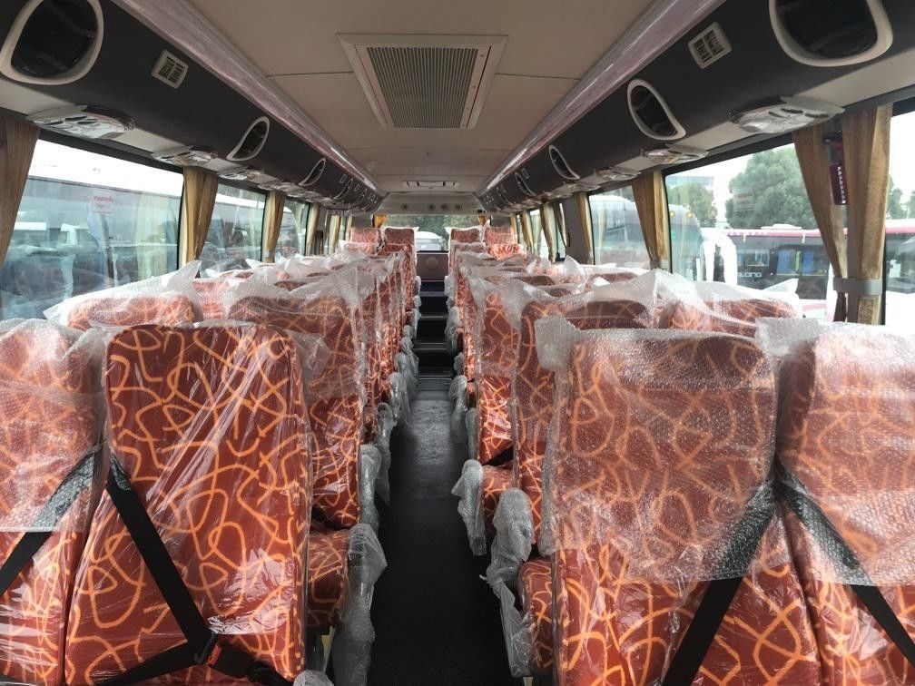 12000*2550*3830mm Used Coach Bus Luxury RHD Bus with 39 Seats and 2200rpm Rated Speed