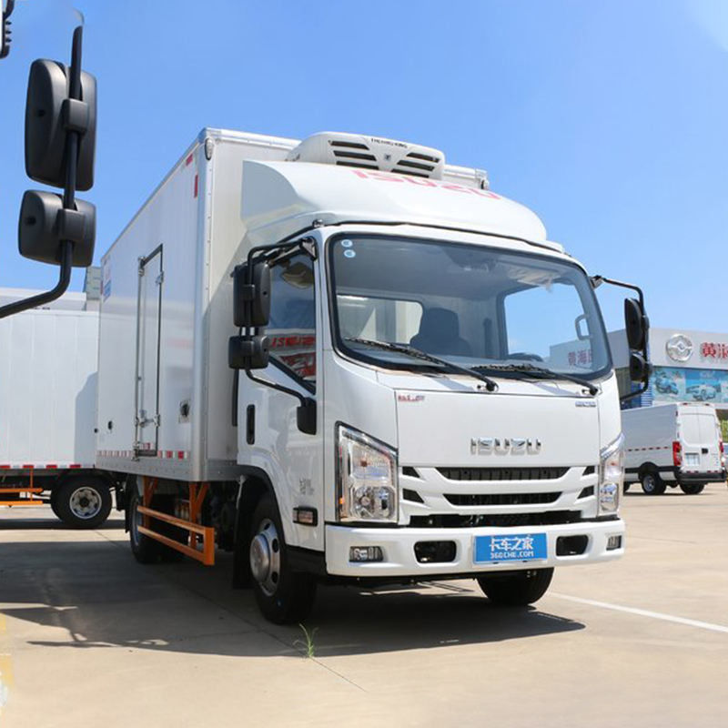 3360mm Wheelbase Isuzu 10 Ton Box Refrigerator Truck For Vegetable And Meat Transportation