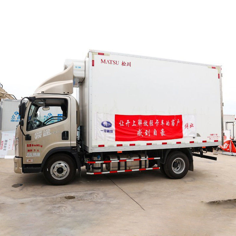 1-10T Capacity Professional Jiefang Refrigerated Truck For Fresh And Frozen Products