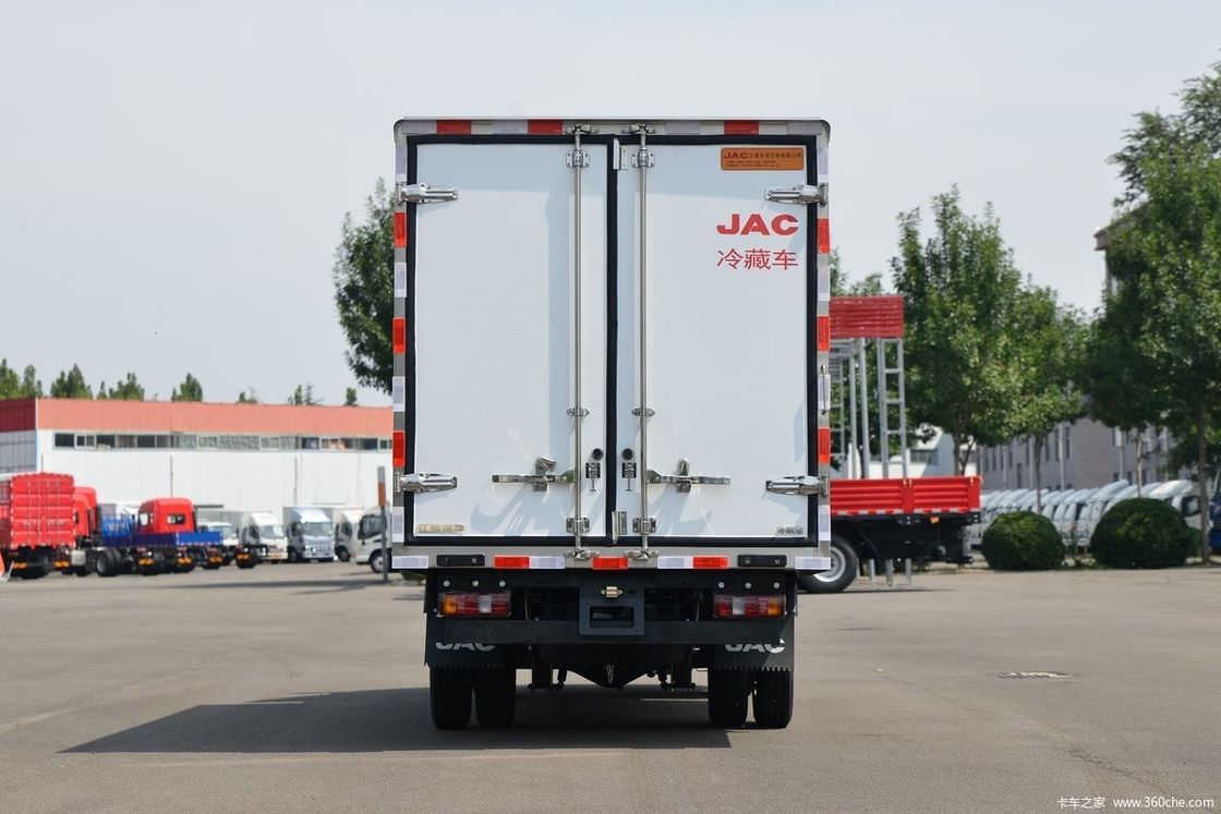130HP JAC Refrigerated Truck for Transportation 4x2 GVW≤5T Diesel Fuel Refrigeration