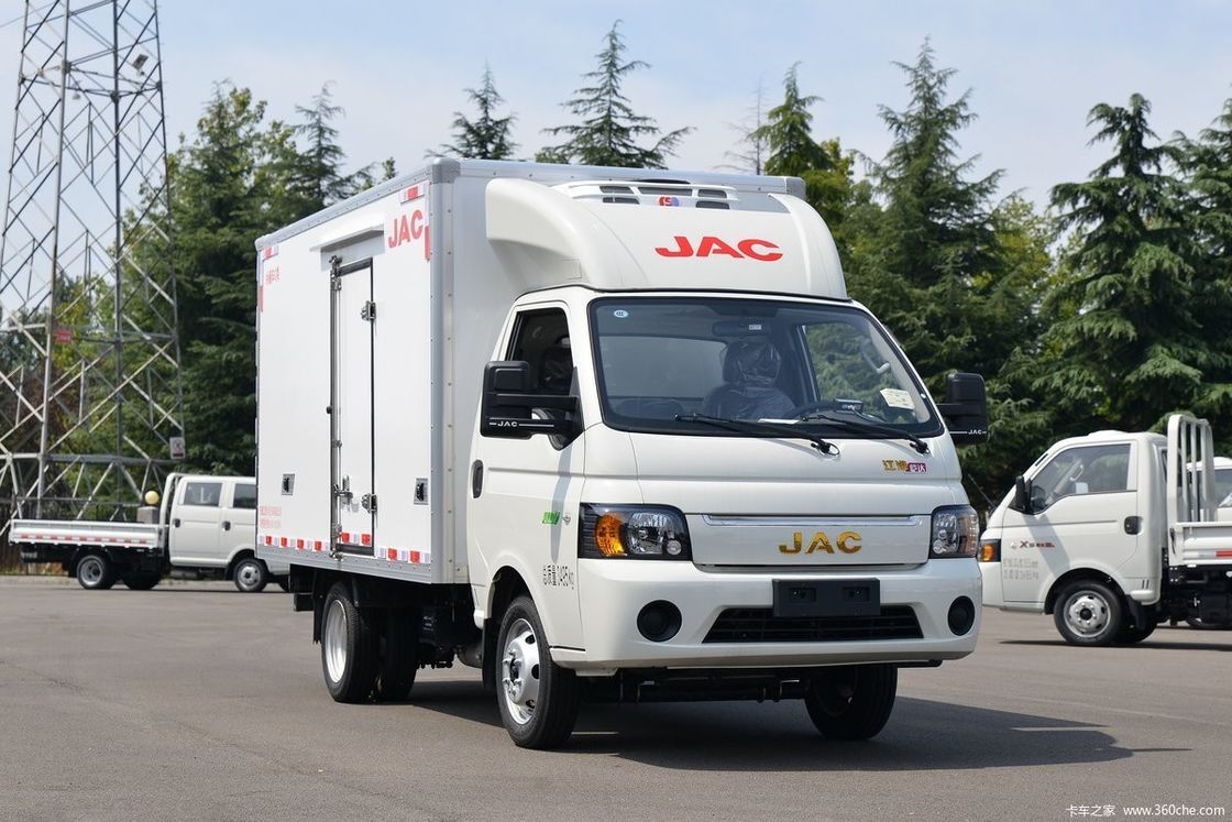 130HP JAC Refrigerated Truck for Transportation 4x2 GVW≤5T Diesel Fuel Refrigeration