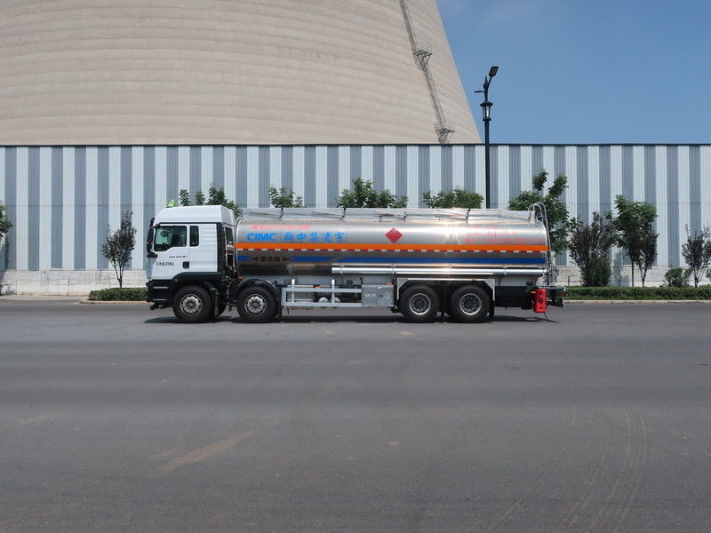 20520kg Rated Load 8*4 30m3 Transport Petrol Diesel Tanker Truck CIMC LINYU