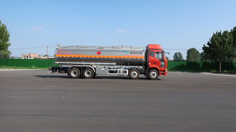 CIMC LINYU FAW 8*4 31 Cub Aluminum Alloy Diesel Tanker Truck Petrol Fuel Transport Truck