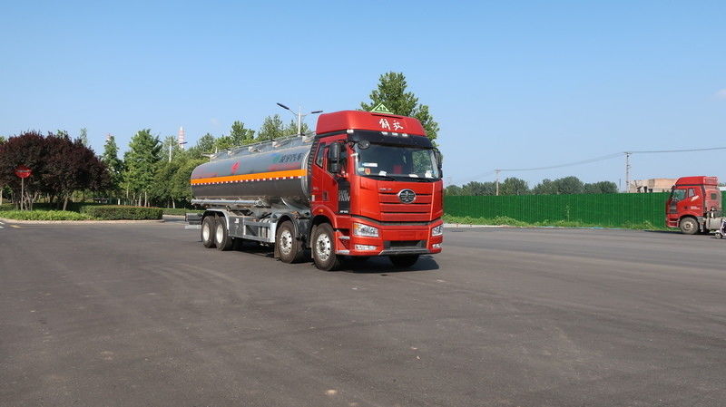 CIMC LINYU FAW 8*4 31 Cub Aluminum Alloy Diesel Tanker Truck Petrol Fuel Transport Truck