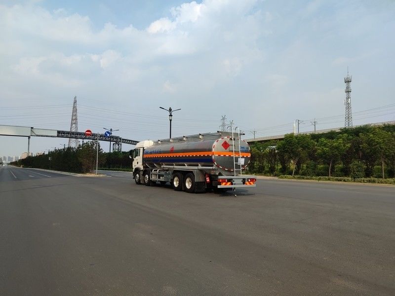 CIMC LINYU 8*4 30m3 SINO Aluminum Alloy Diesel Tanker Truck for Liquid Fuel Transport