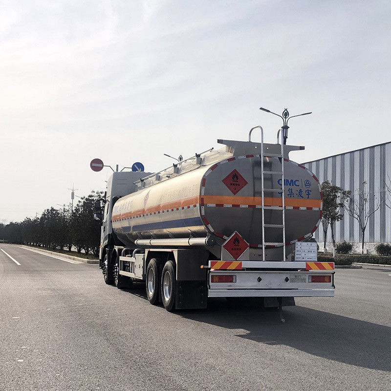 CIMC LINYU 8*4 Dongfeng Chassis 20-40m3 Oil Tank Truck With Maximum Torque 1000-1500Nm