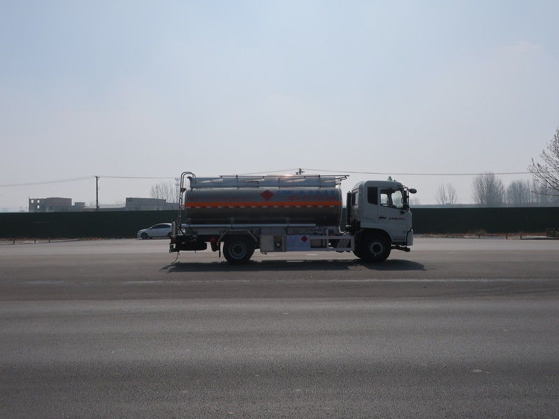 15m3 CIMC LINYU Dongfeng Oil Tanker Truck Aluminum Alloy Liquid Fuel Transport Vehicle