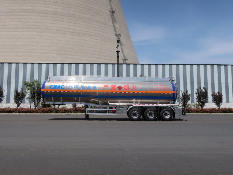 Insulation 45.5m3 3 Axles Flammable Liquid Semi Trailer for Liquid Transport Vehicle