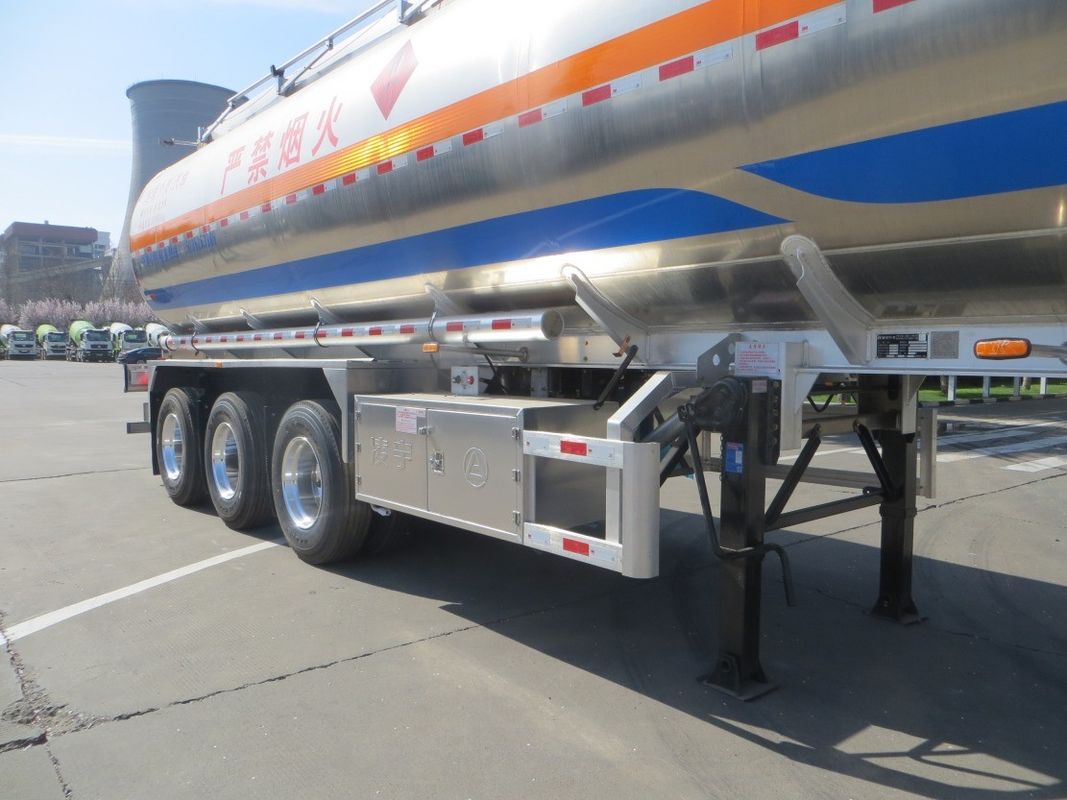 46000 Lite Oil Gasoline Semi-Trailer Fuel Tanker Transport Truck Trailer by CIMC LINYU