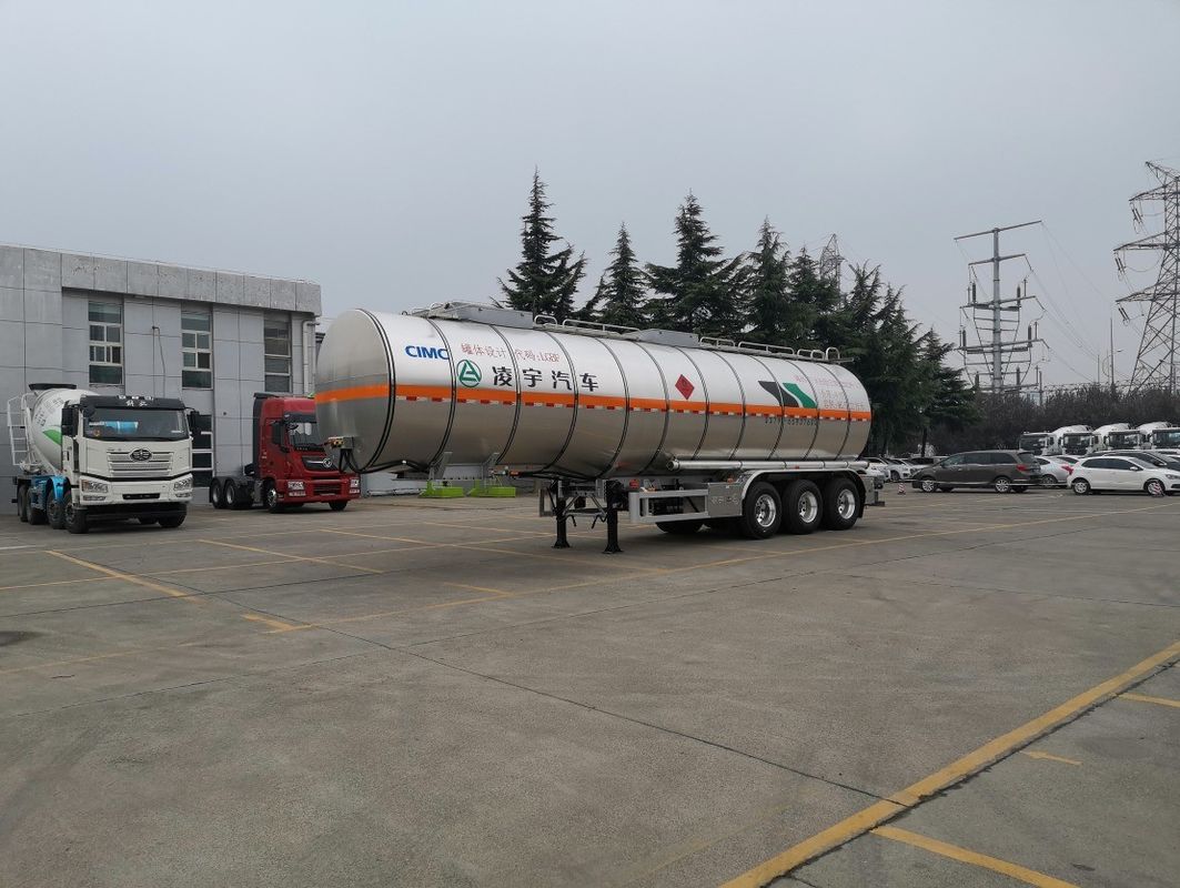32100/31800 KG Rated Load Mass CIMC LINYU 8*4 Aluminum Alloy Liquid Fuel Tanker Trailer