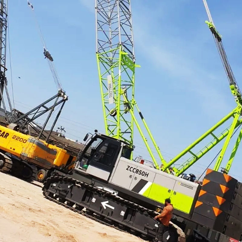 Boost Your Construction Project with 7-15m Fixed Jib Length Crawler Crane and Gas Engine