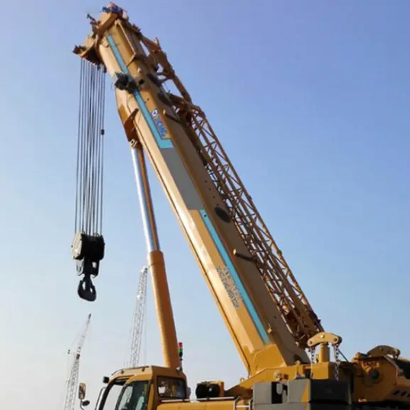 Used QUY55 55 Ton Crawler Crane for Construction Gradeability 30% Original Sale