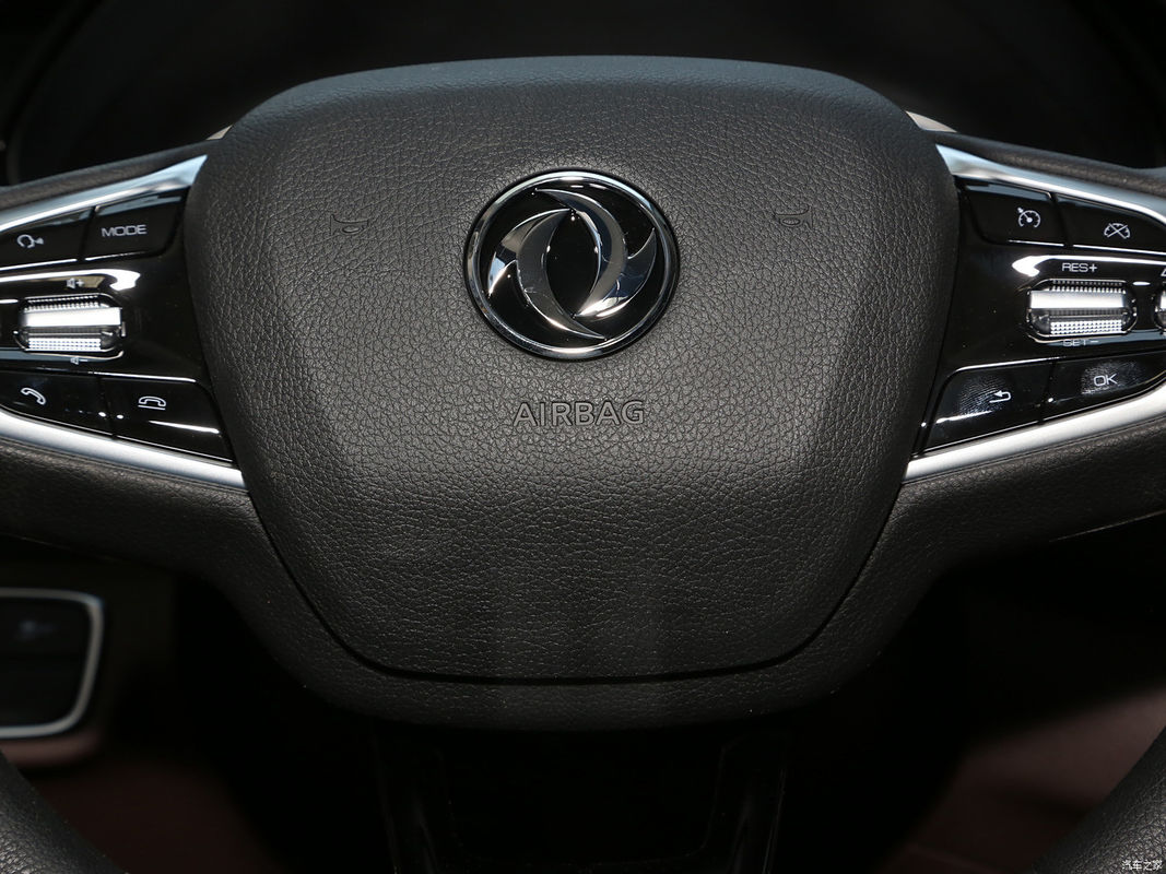 Rich7 4*4 Diesel Automatic 8AT Pickup Car With Minimum Grand Clearance 20°-25°