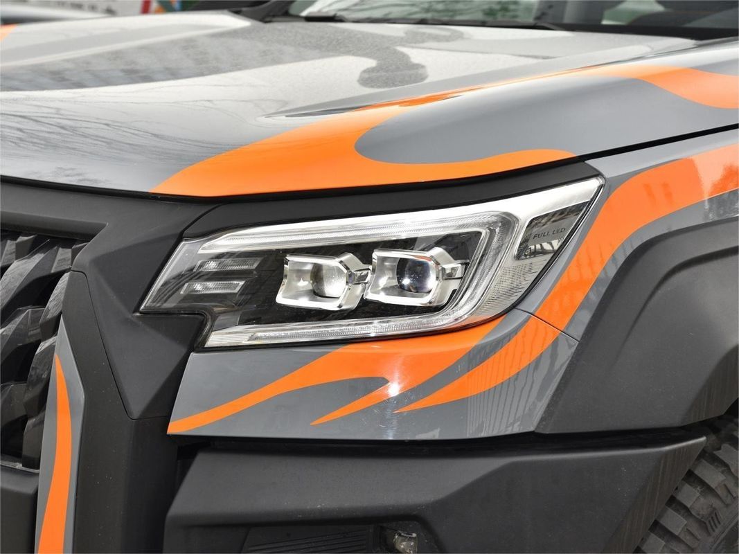 2024 Dongfeng 4*4 8AT Gasoline Pickup Truck With ESC And Aluminium Alloy Roof Rack